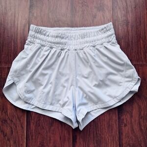 Lululemon Track‎ That Shorts 2.5" Pale Grey Lined Sz 6 Athletic Gym Running